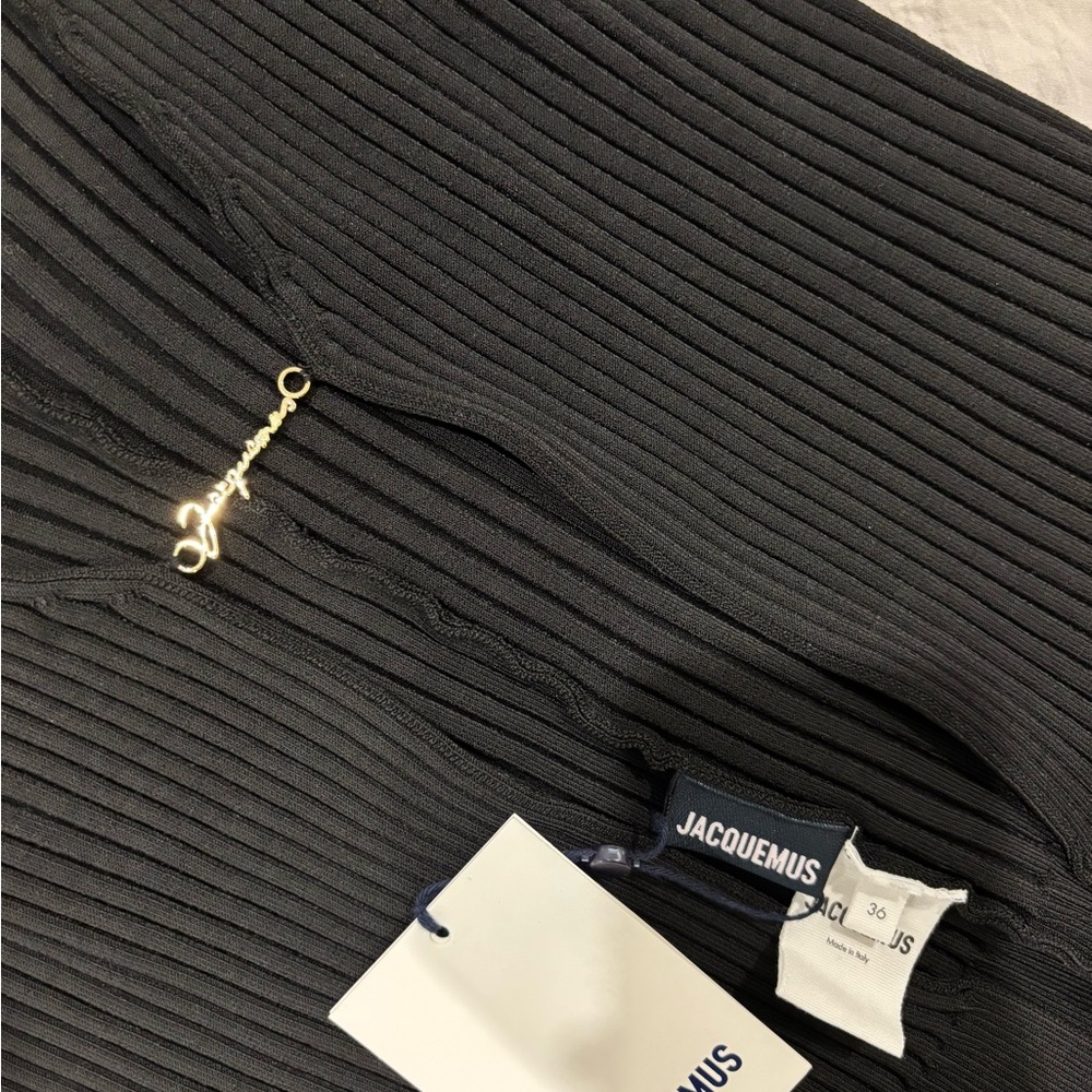 JACQUEMUS Black Le Papier 'La Maille Pralu Longue' Seamless Cardigan